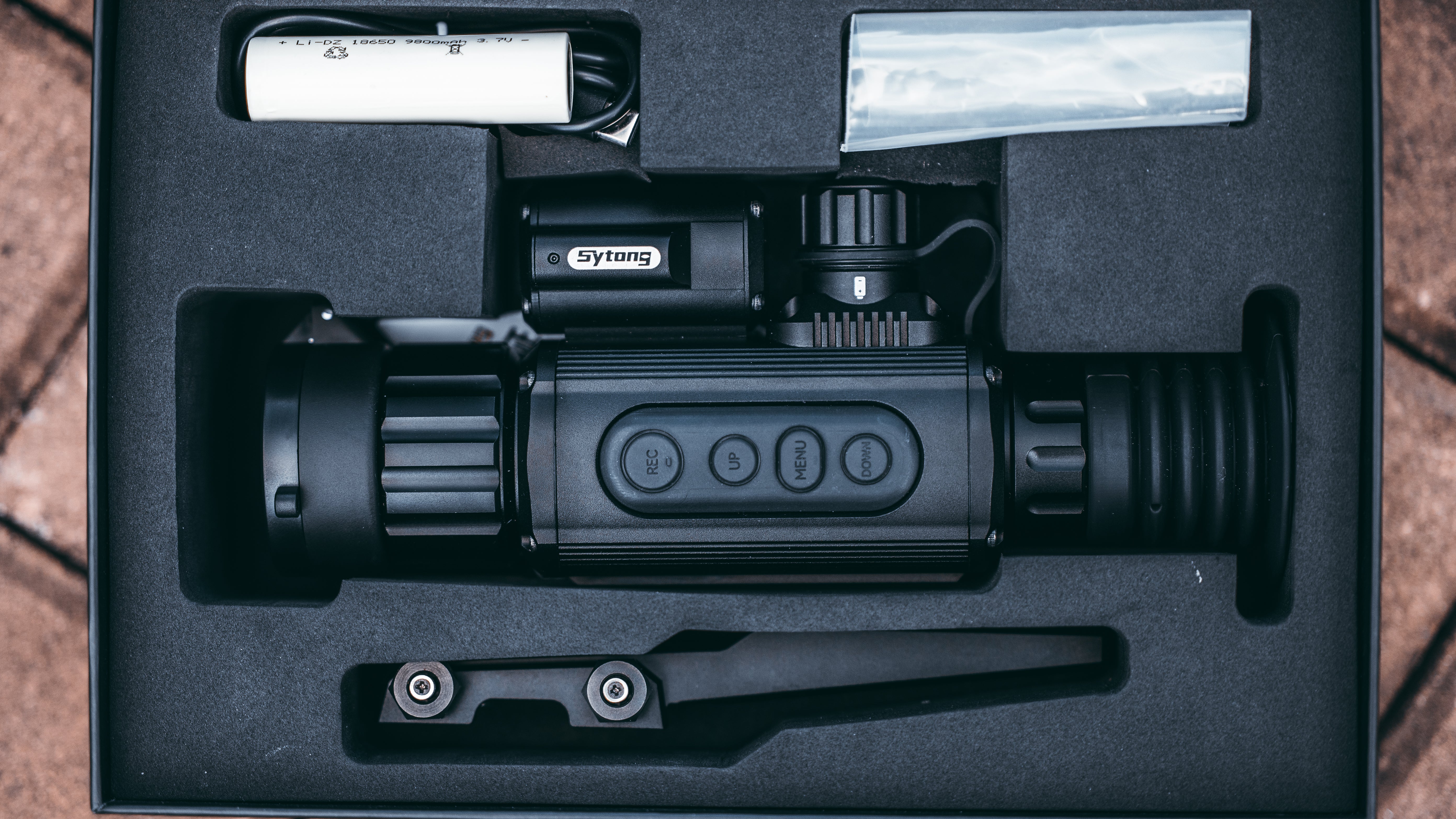 Sytong AM-03-35/50LRF  Thermal Rifle Scope with Range Finder and Ballistics