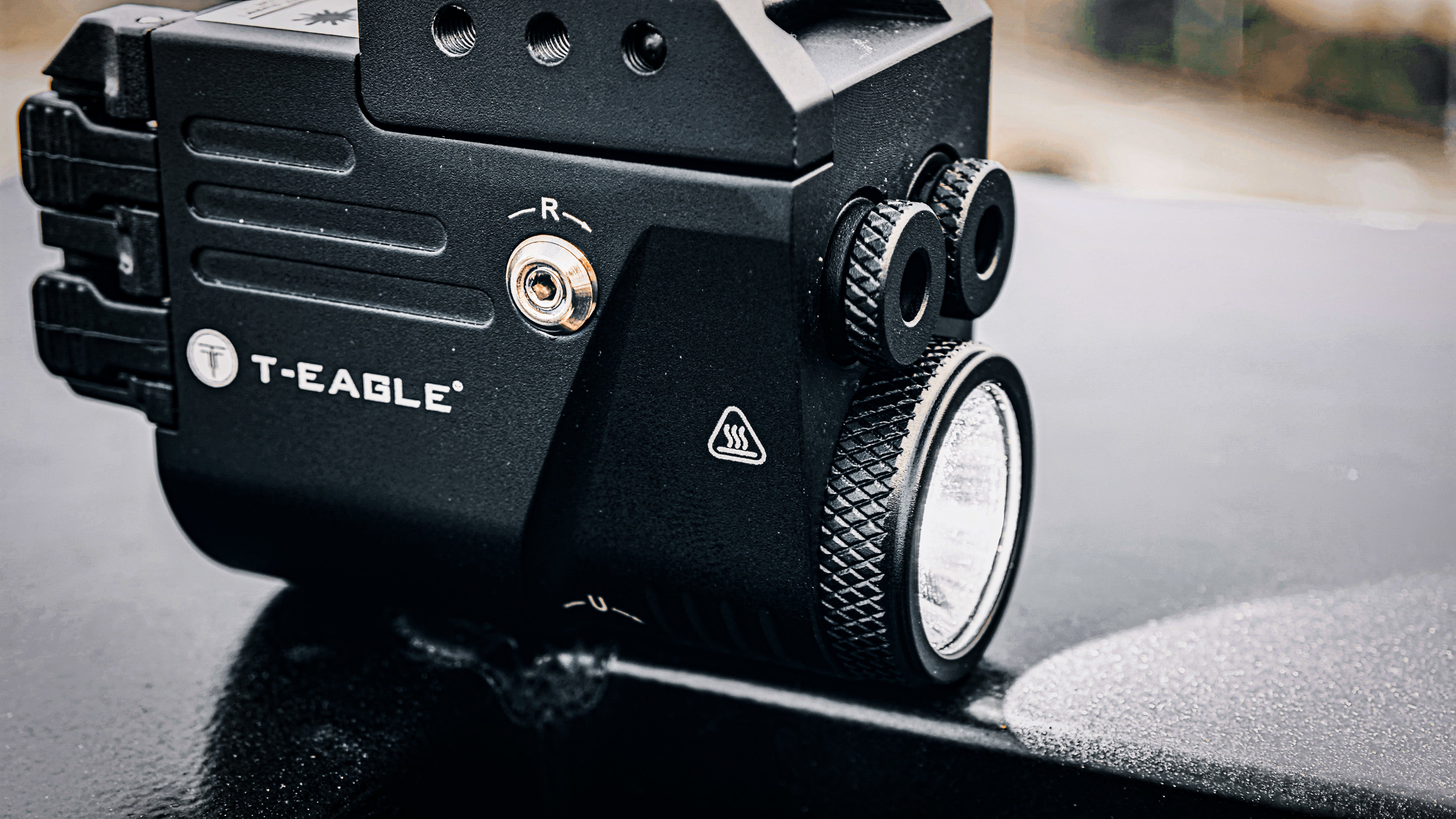 T-EAGLE TL-2S Tactical Flashlight