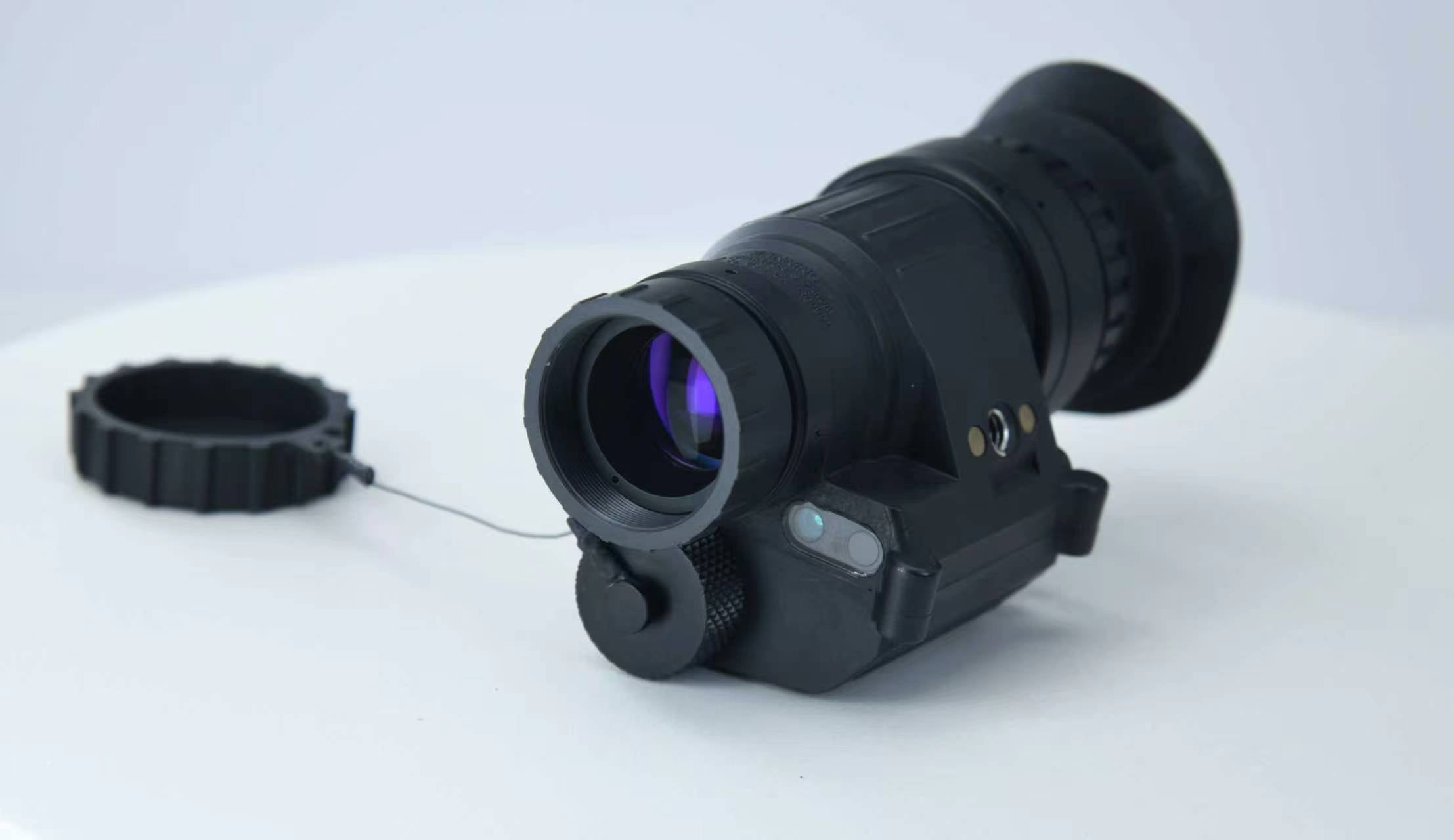 NIGHT VISION PVS-14,Gen 3, Auto-Gated , Green Phosphor, FOM 2200